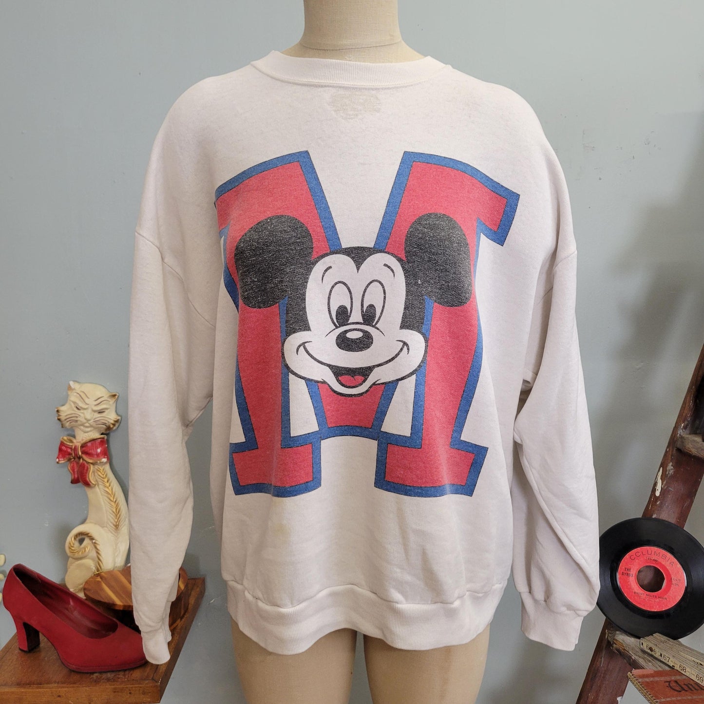 vtg 80s MICKEY MOUSE SWEATSHIRT // vintage disney designs crewneck xl oversized slouchy cozy casual comfy autumn disney college style school