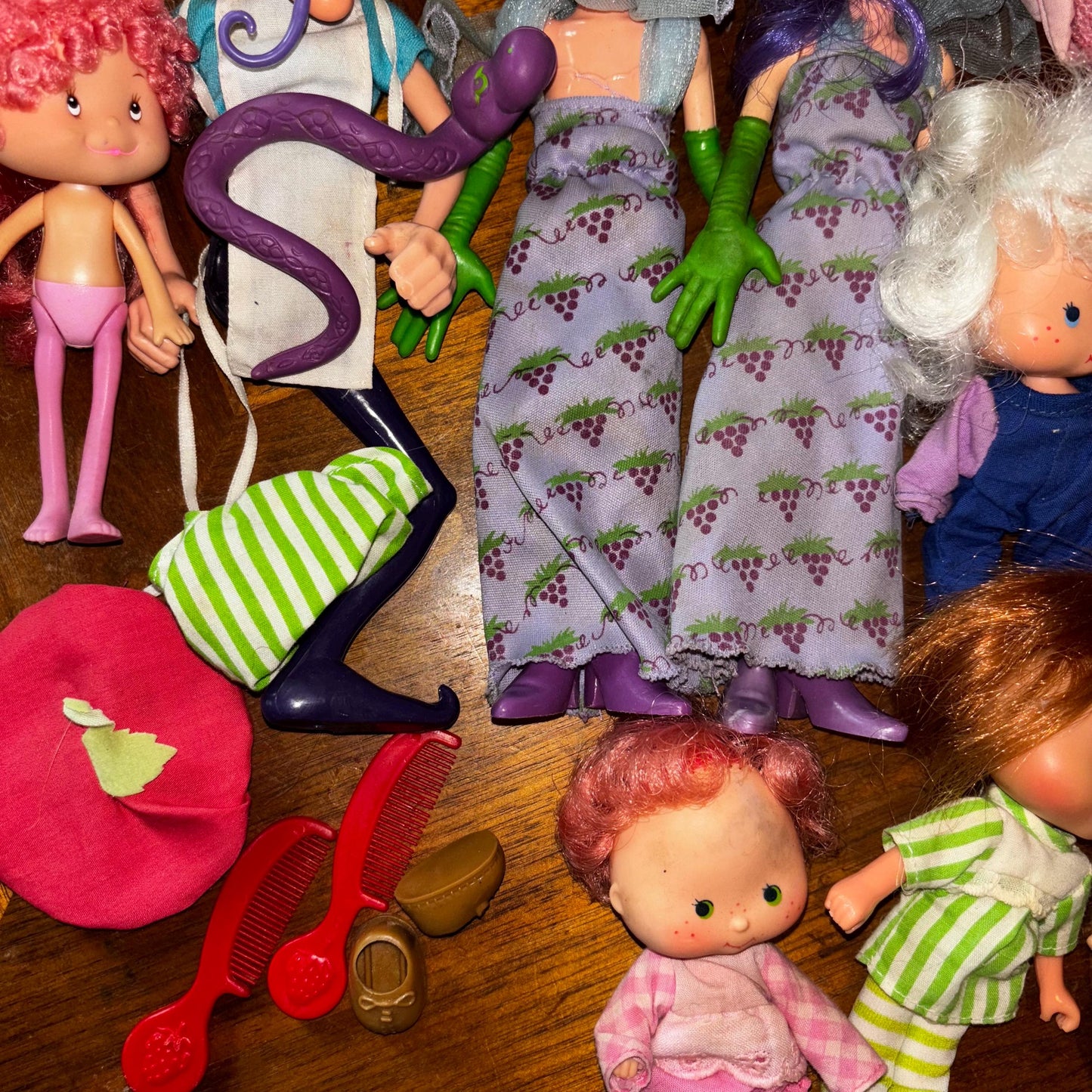 vtg 80s STRAWBERRY SHORTCAKE LOT // vintage purple pie man sour grapes accessories pets set of 13