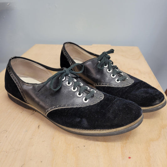 vtg 60s VELVET LEATHER OXFORDS // vintage saddle shoes size 9 womens du flex lace up mod retro two tone saddle oxford dress shoes cush crepe