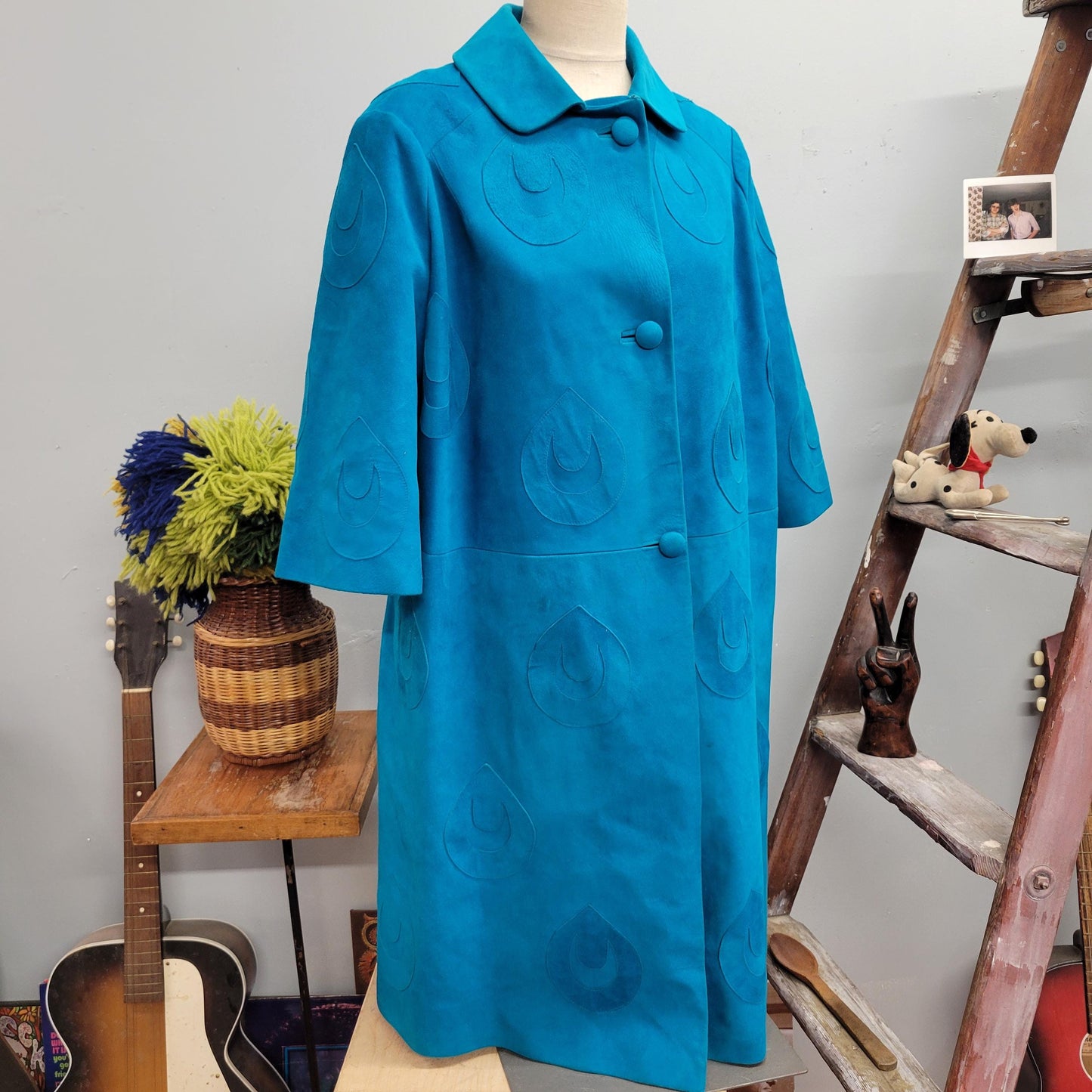 vtg 70s BLUE SUEDE COAT / vintage womens large jacket cardinale madrid raindrop hand tooled leather cut out patchwork bright funky statement