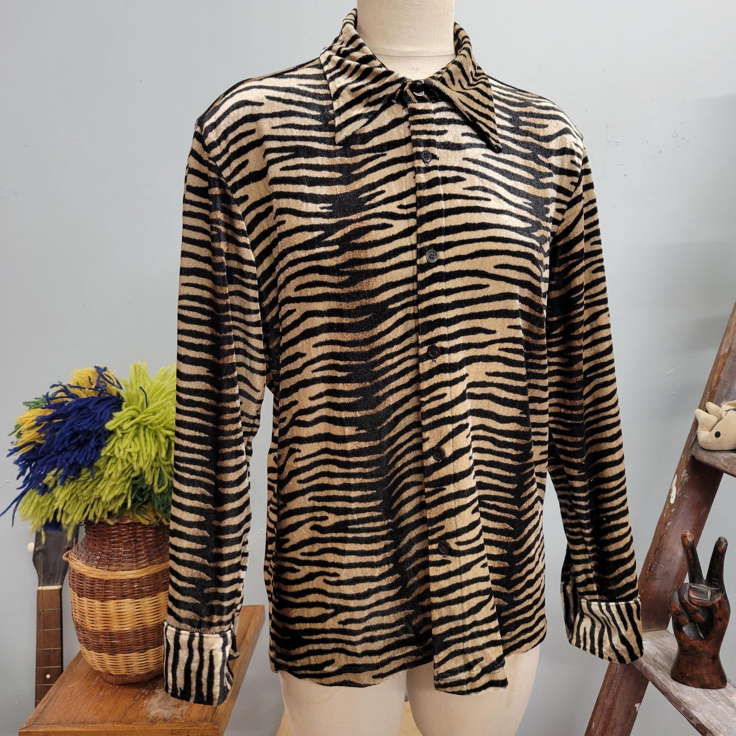 vtg 90s VELVET TIGER PRINT top // vintage krush medium mens button down gold black animal print pointy collar retro disco raver alternative