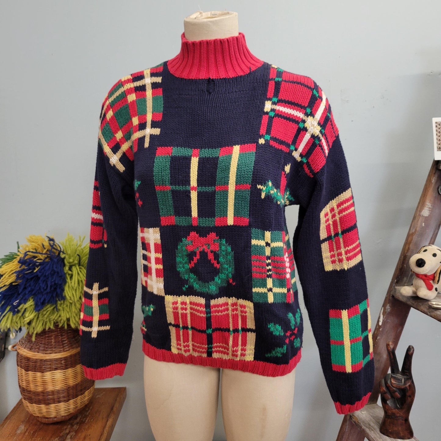 vtg 80s CHRISTMAS TURTLENECK SWEATER // vintage knit charter club medium womens  ribbed holiday wreath ornaments mistletoe holly gift box