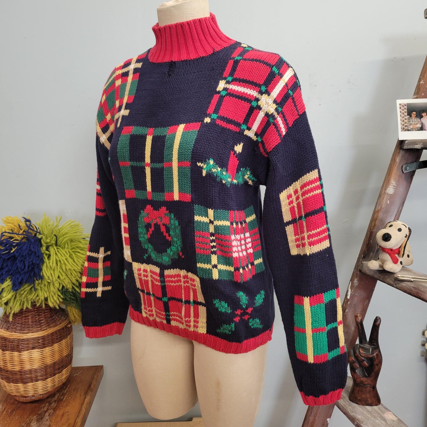 vtg 80s CHRISTMAS TURTLENECK SWEATER // vintage knit charter club medium womens  ribbed holiday wreath ornaments mistletoe holly gift box