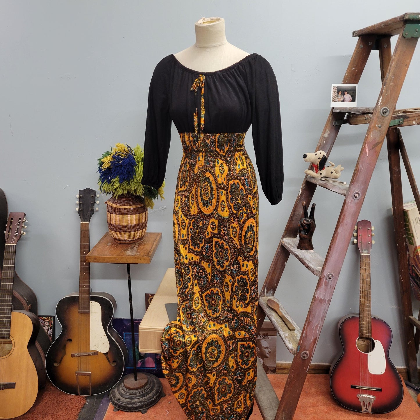 vtg 70s PSYCEHDELIC  PATTERN DRESS // vintage womens small paisley patterned silky scoop neck autumn vibes gown retro hippie mod maxi dress