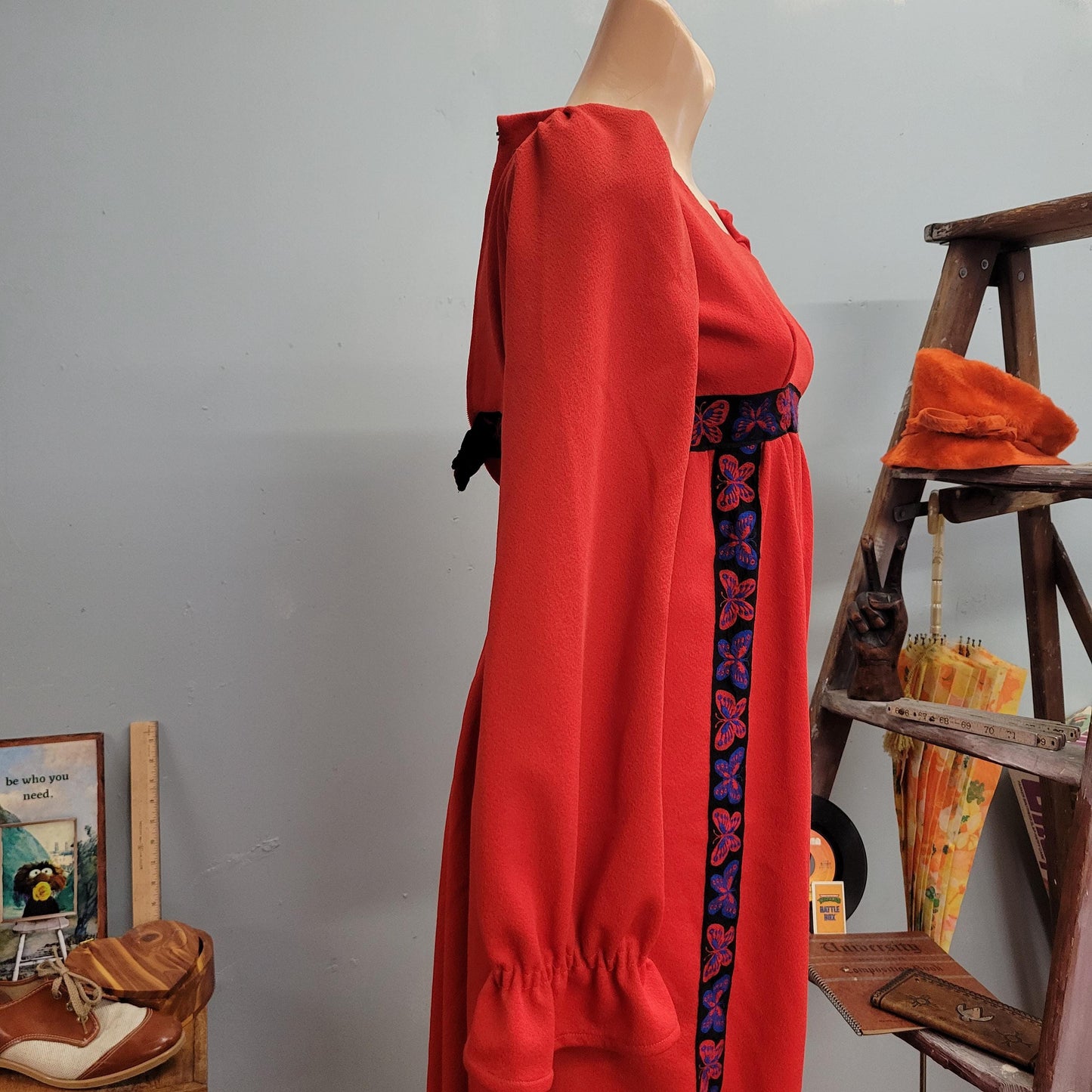 vtg 70s BUTTERFLY MAXI DRESS // vintage xtra small tapestry embroidered butterfly retro puffed sleeve psychedelic mod hippie petite womens