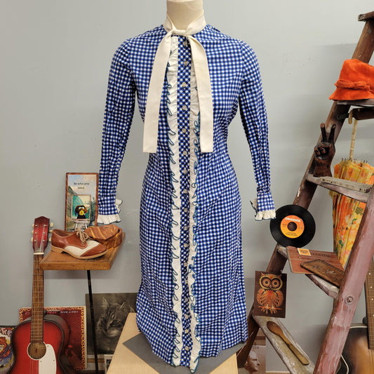 vtg 70s PLAID RUFFLE DRESS // vintage chuck howard size 10 medium full length cottage core retro mod maxi tie collar ruffle trim gingham