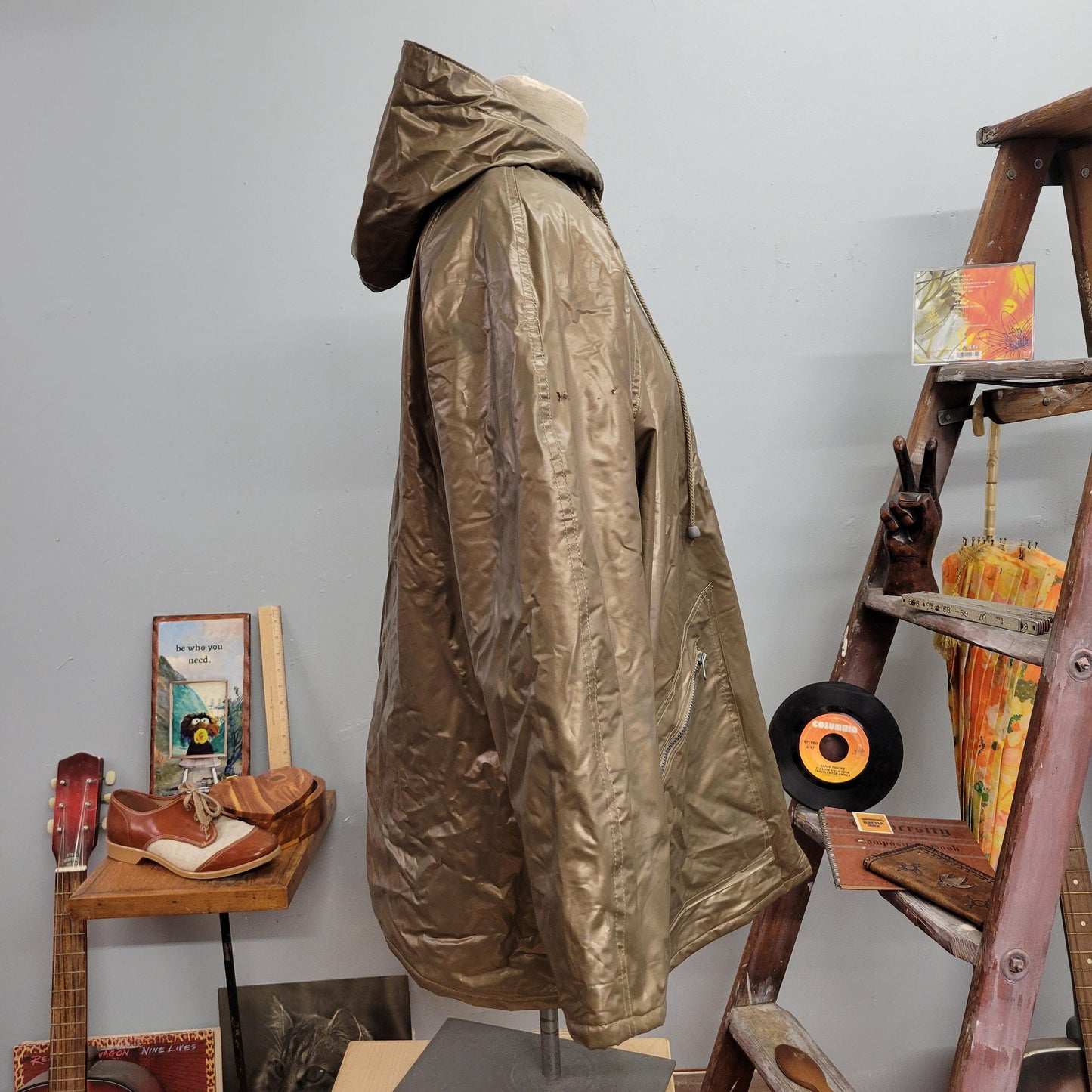 vtg 80s GOLD PVC JACKET // vintage totes coat medium oversized hooded baggy wet look raincoat autumn waterproof slicker crinkly vinyl coat