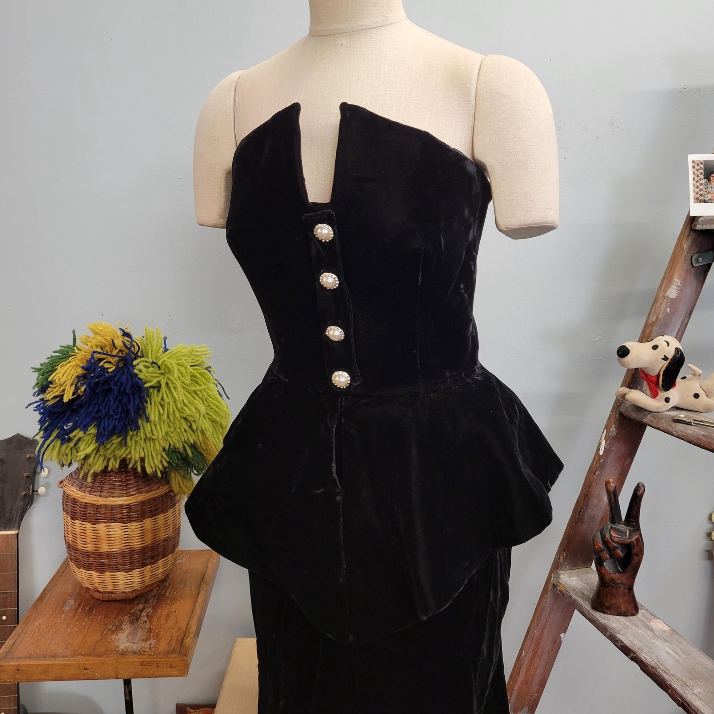 vtg 80s VELVET PEPLUM DRESS // vintage pantagis 11/12 womens medium couture pointy top art deco retro fancy cocktail party holiday dress