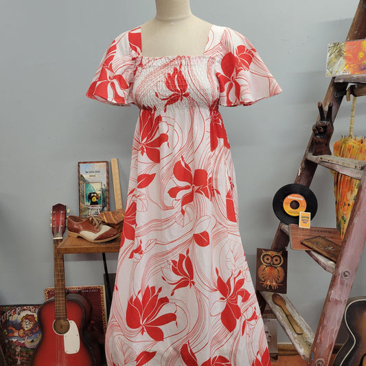 vtg 70s FLUTTER SLEEVE DRESS // vintage pacific isle hawaii tropical floral gown flowy medium vacation island abstract floral hippie boho