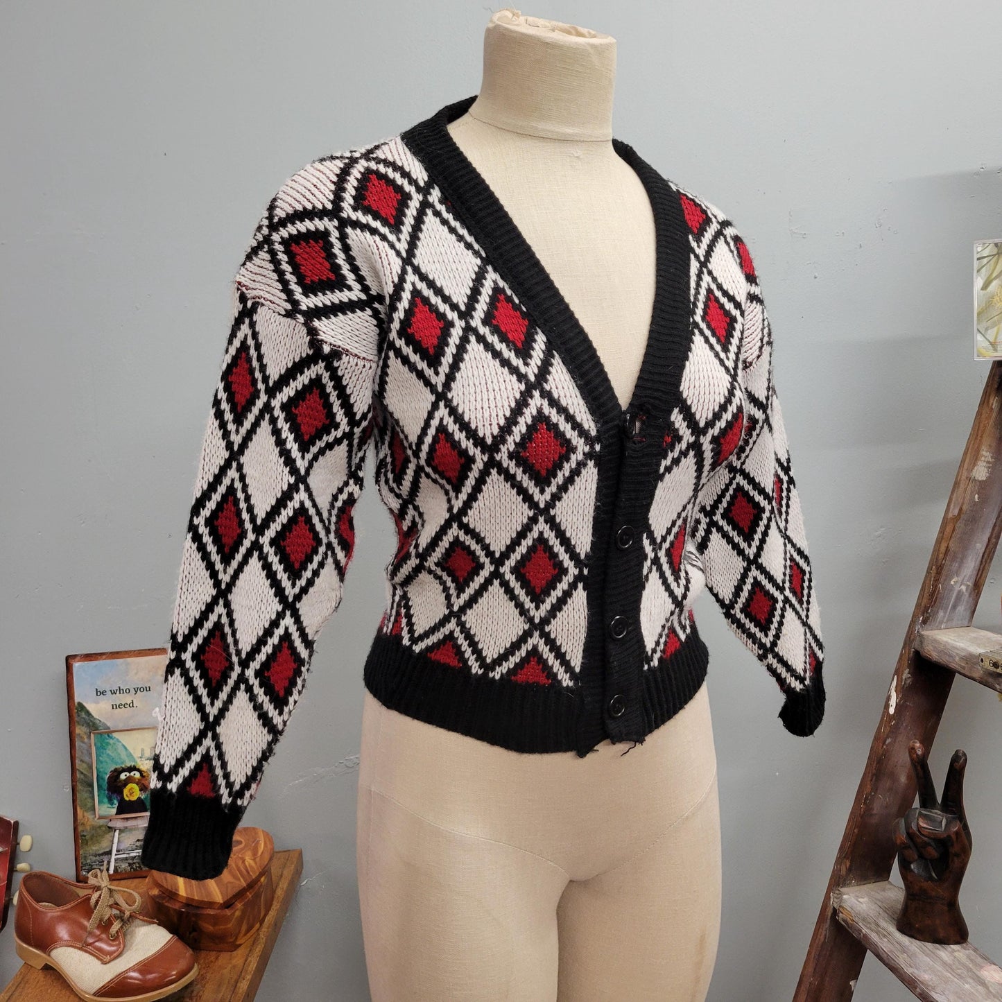vtg 80s BRIGHT ARGYLE CARDIGAN // vintage sweater montebello youth large adult s cropped v neck sweater mod retro autumn petite fitted top