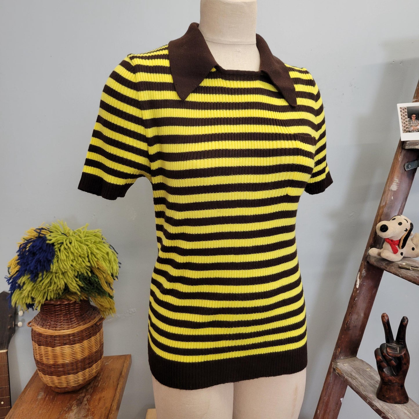 vtg 70s STRIPED SWEATER TOP // vintage revere sportswear large retro pointy collar brown yellow mod hippie ribbed striped cute autumn fit