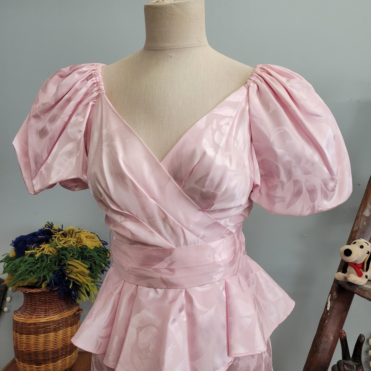 vtg 80s SATIN PUFF SLEEVE dress / vintage lola berent superstition 7/8 womens small pastel pink floral brocade big sleeves peplum party gown