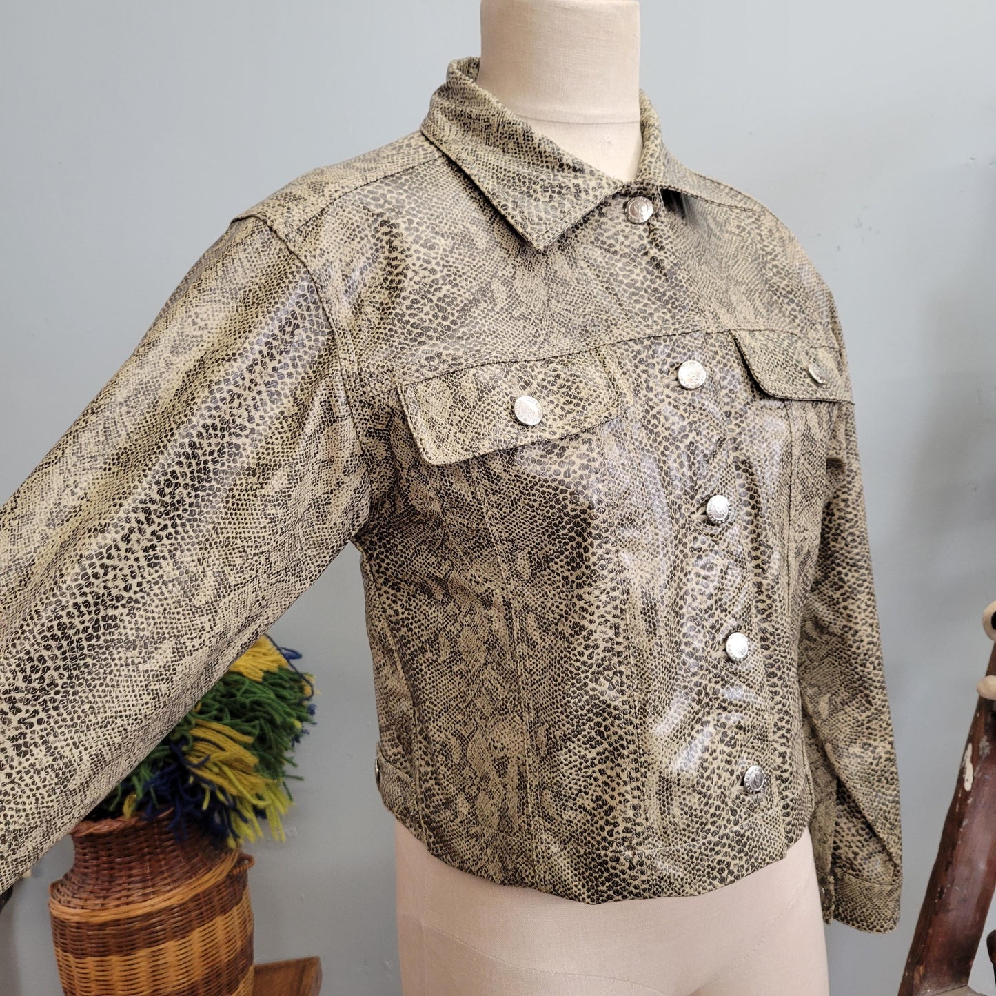 vtg 90s SNAKE SKIN JACKET // vintage spirit of denim usa large womens reptile vinyl faux leather pleather cropped y2k animal print 200s top