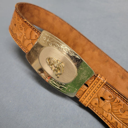 vtg 70s WESTERN LEATHER BELT // vintage size 32 hereford full grain cowhide hand tooled tan floral leather belt with silver bronco buckle