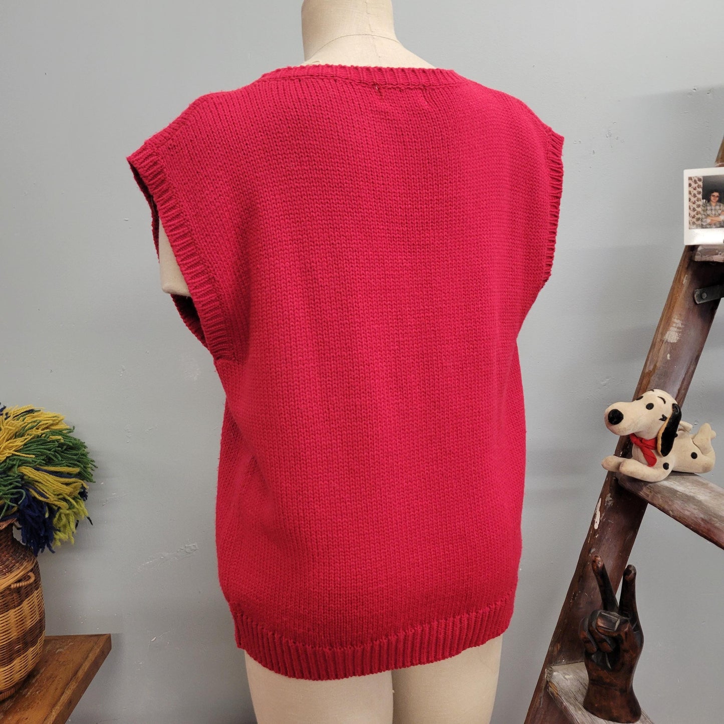 vtg 80s KNIT DOG SWEATER // vintage hasting & smith large schnauzer shirt sleeveless knit sweater fuzzy puppy portrait dog mom pop art top