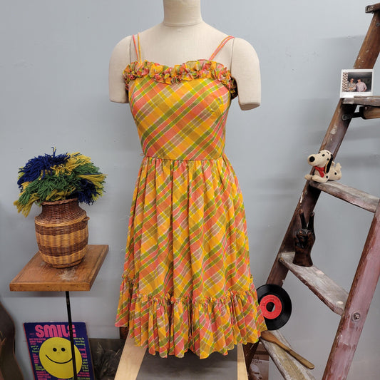 vg 50s RUFFLE TANK DRESS // vintage serbin size 2 womens small orange yellow madras plaid fit n flare cute autumn midi flowy bright funky