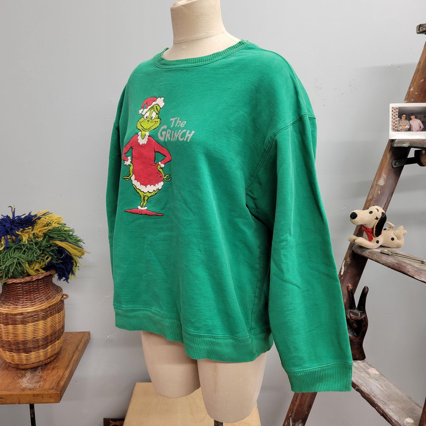 vtg 90s THE GRINCH SWEATSHIRT // vintage dr suess christmas large unisex classic grinch film santa suit xmas holiday party festive crewneck