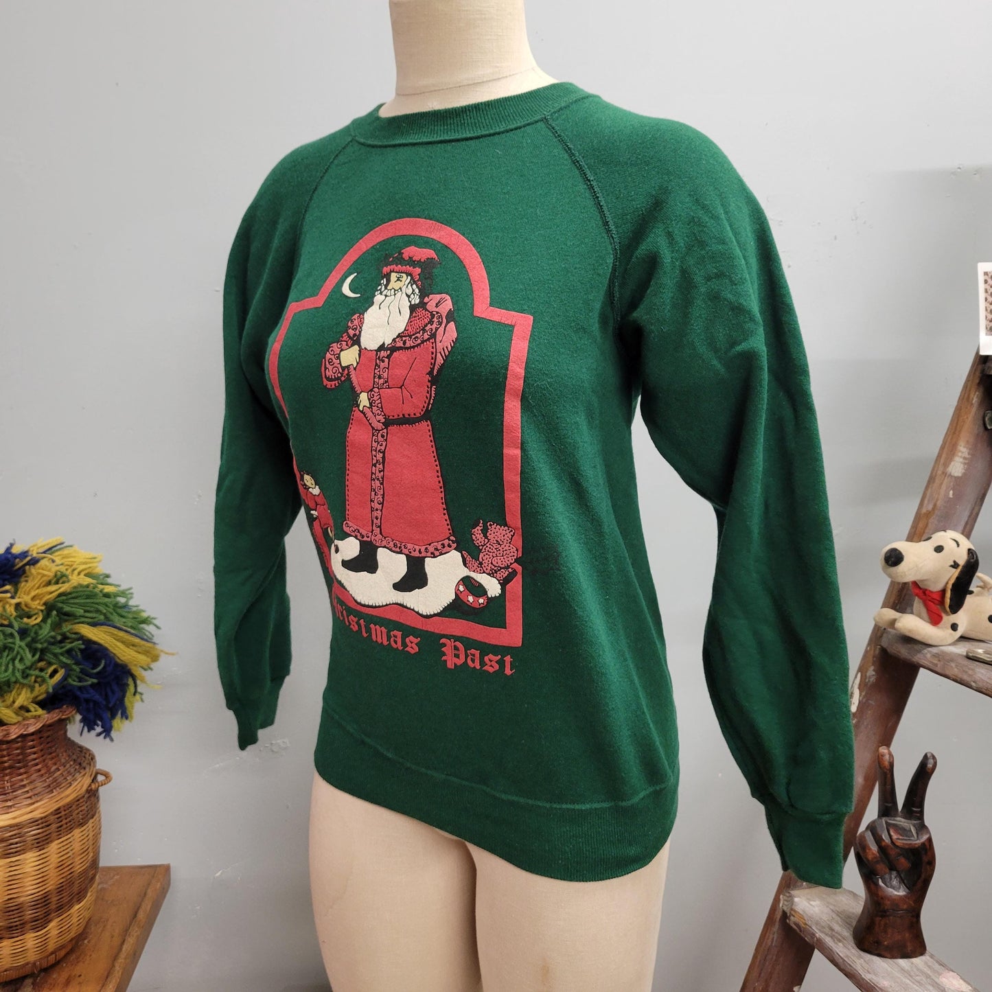 vtg 90s CHRISTMAS PAST SWEATSHIRT // vintage hanes small unisex holiday Santa Claus festive xmas sweater party folk art classic Santa shirt