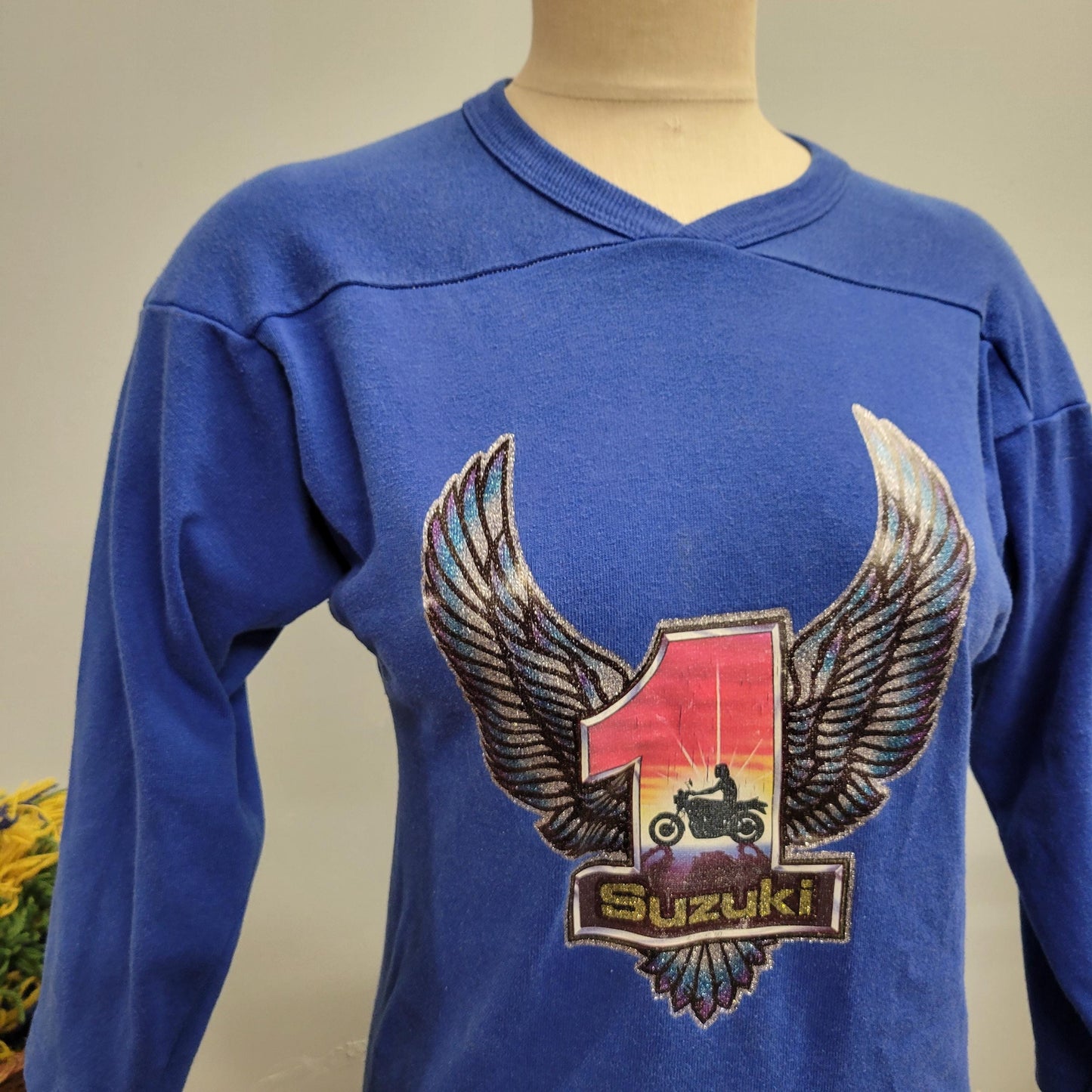 vtg 70s SUZUKI BIKER SWEATSHIRT // vintage Russell small personalized Chris glitter iron on retro racing shirt cute fitted crop sweatshirt