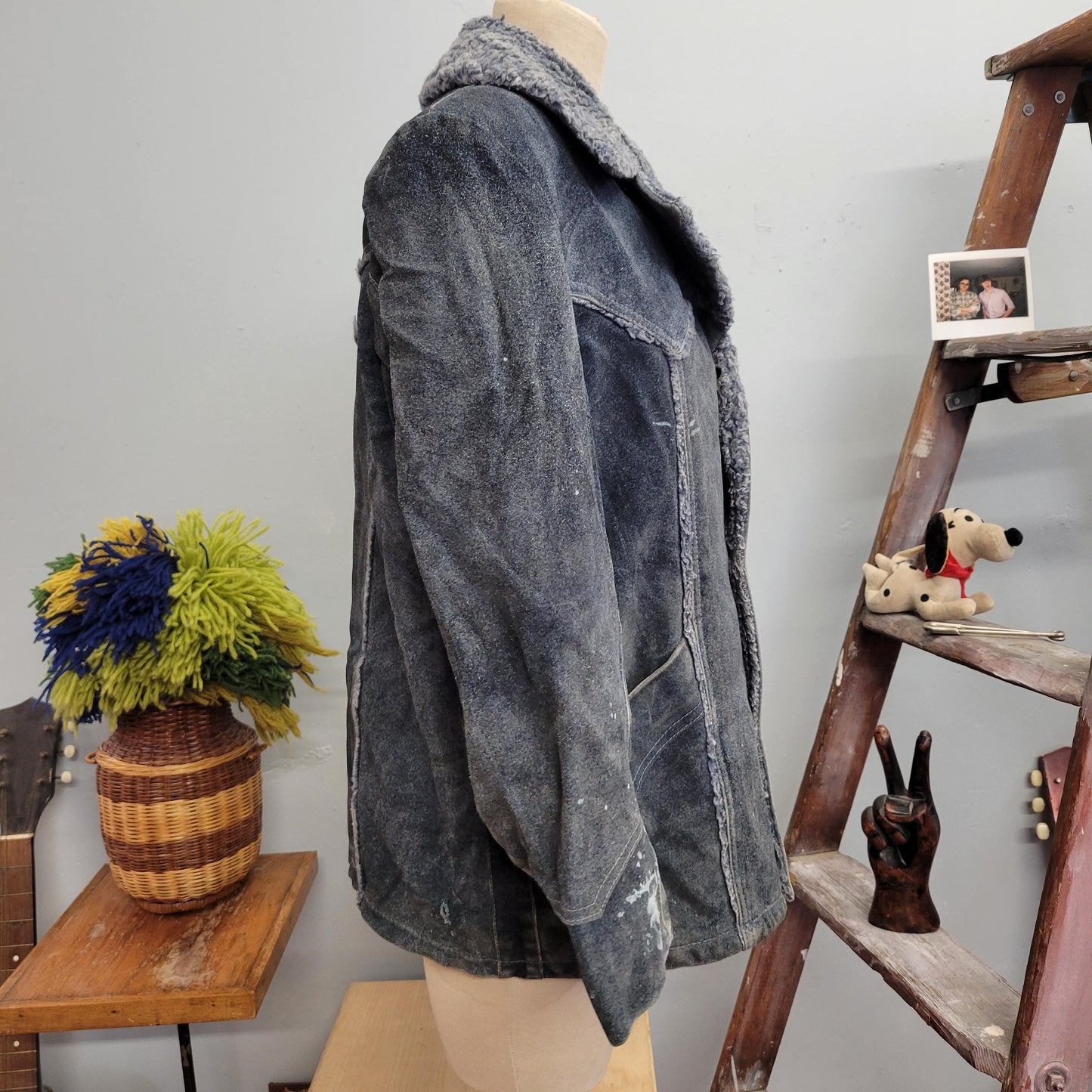 vtg 70s BLUE SHERPA DENIM Coat // vintage field stream jacket 40 men’s distressed rugged western hippie winter overcoat sheepskin ranchwear