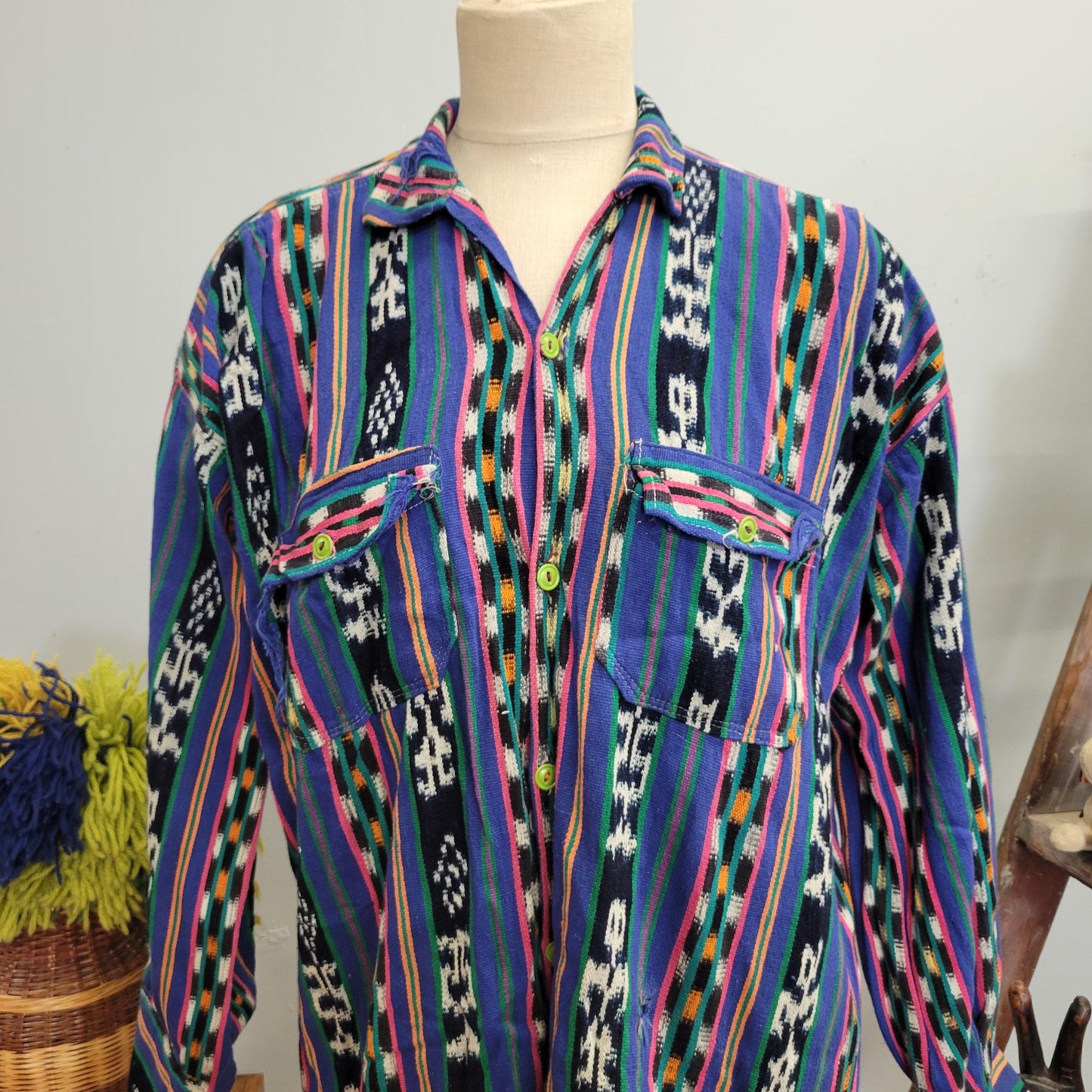 vtg 80s PSYCHEDELIC TAPESTRY SHIRT // vintage large mens patterned funky blouse southwestern needlepoint aztec button down western hippie