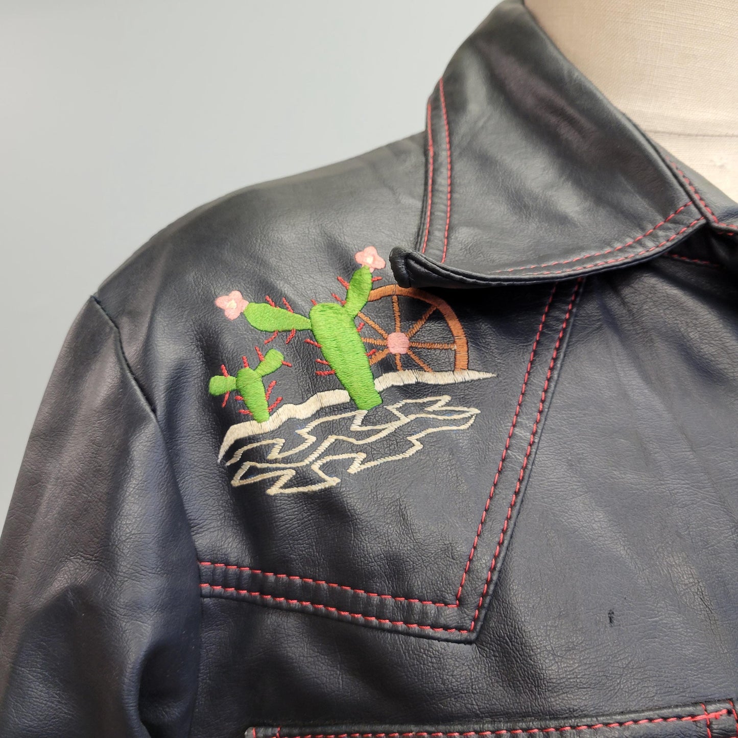 vtg 70s EMBROIDERED CACTUS JACKET // vintage medium mens master-jac pvc vinyl pointy collar western style hippie retro blue pleather cowboy