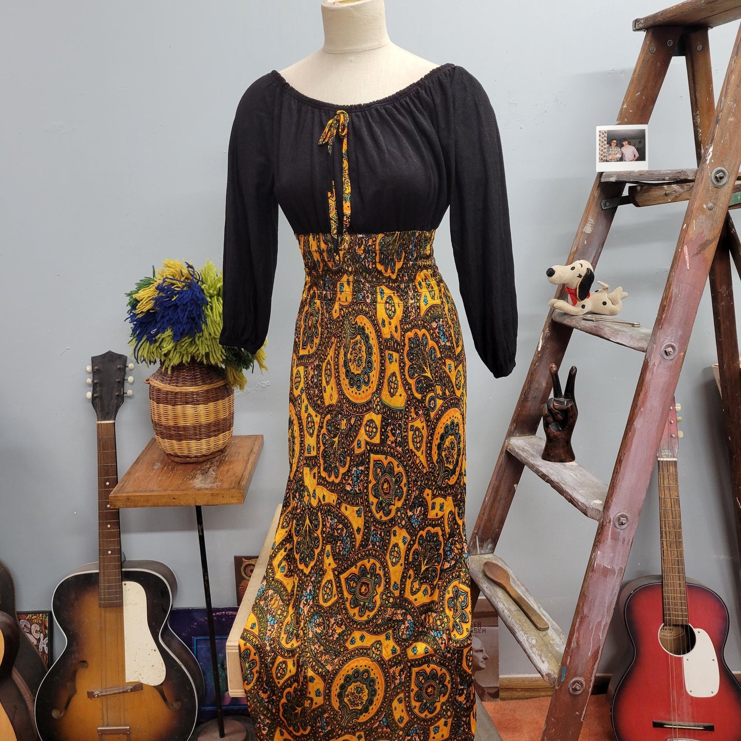 vtg 70s PSYCEHDELIC  PATTERN DRESS // vintage womens small paisley patterned silky scoop neck autumn vibes gown retro hippie mod maxi dress