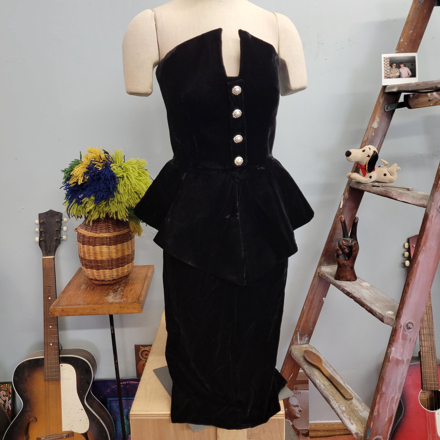 vtg 80s VELVET PEPLUM DRESS // vintage pantagis 11/12 womens medium couture pointy top art deco retro fancy cocktail party holiday dress