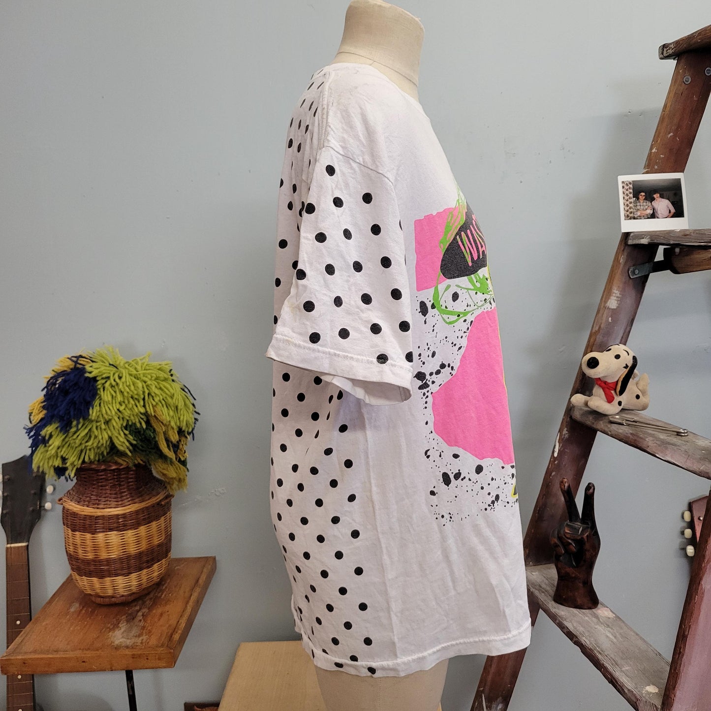 vtg 90s WASTE OF SPACE tshirt // vintage funky green alien teenage bored teenager graphic tee large all over print retro grunge polka dots