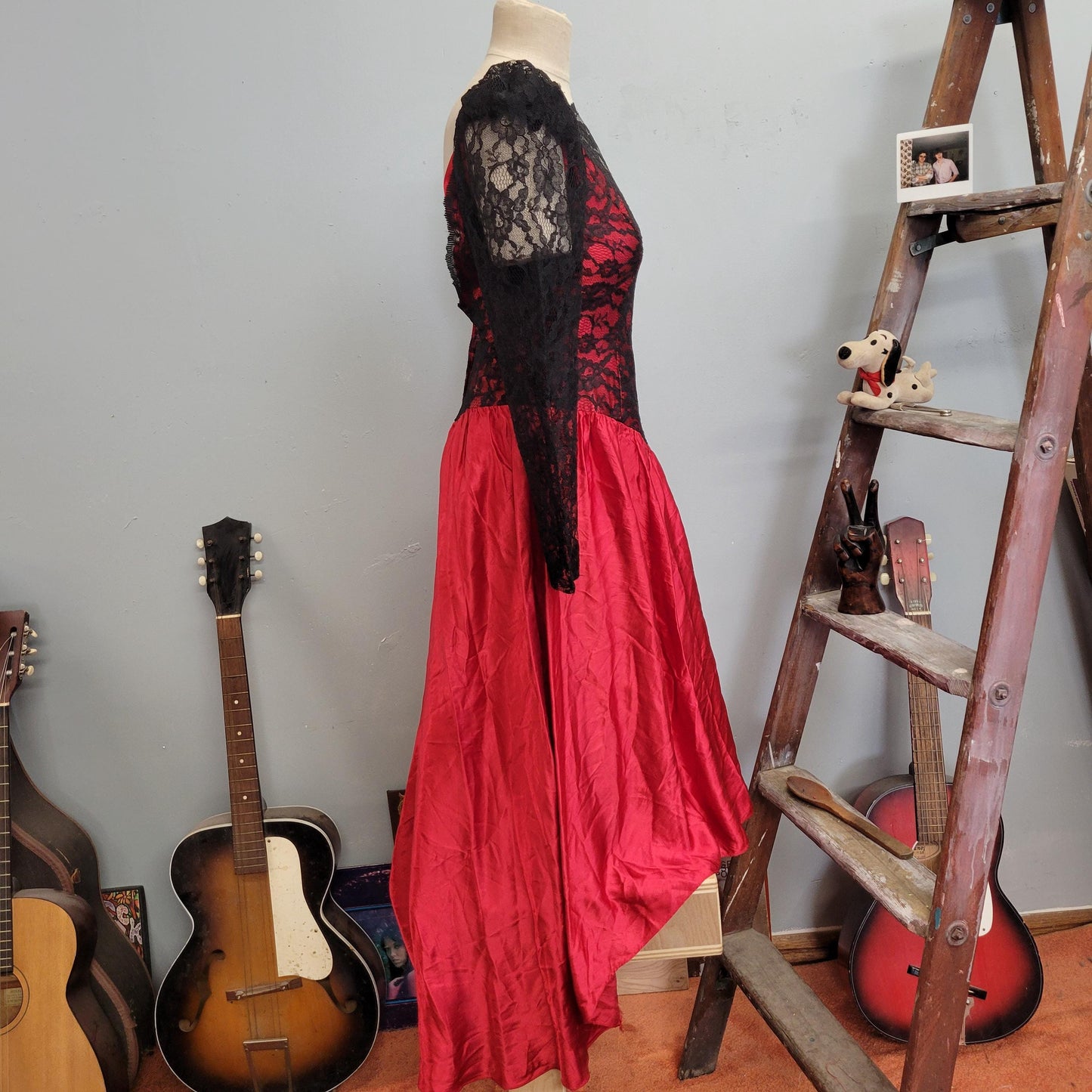 vtg 80s RED LACE DRESS // vintage womens small black lace red satin mid length sexy gothic gown fit n flare xmas cocktail party sweetheart