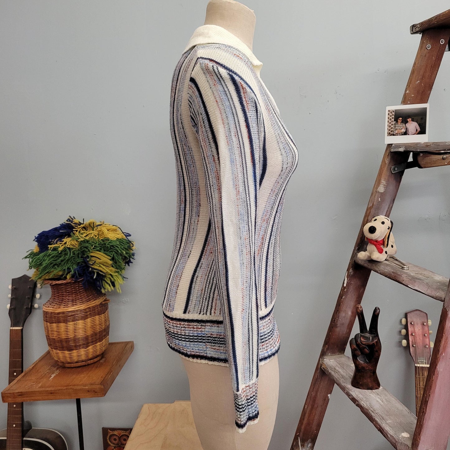 vtg 70s STRIPED SWEATER TOP // vintage darn knit large scoop neck pointy collared cropped tight fitted that 70s show retro groovy autumn top