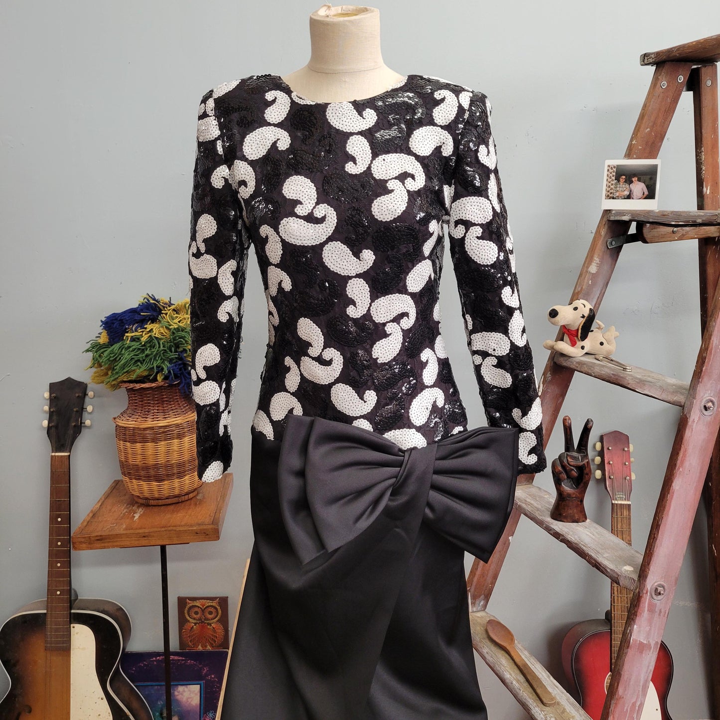 vtg 80s SEQUIN BOW GOWN // vintage martinique size 12 womens paisley patterned black & white sequins mod retro evening prom gown statement