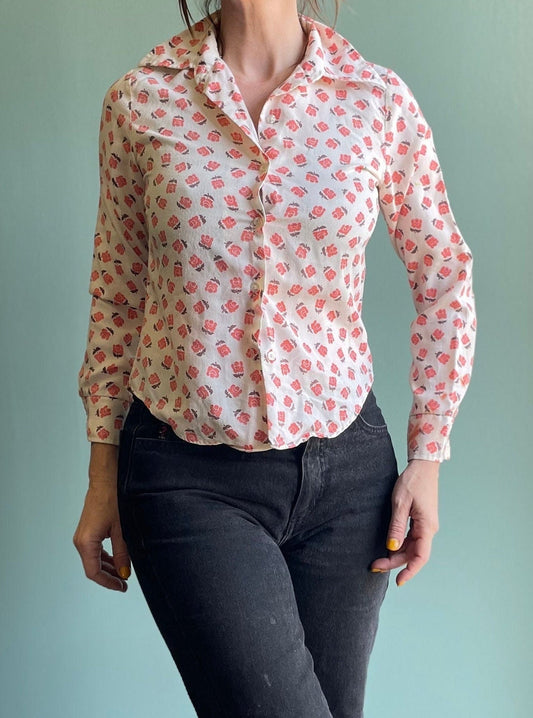 vtg 70s WINNIE THE POOH Top // vintage womens xs youth large petite floral button down rayon blouse autumn cozy style cute flower power top