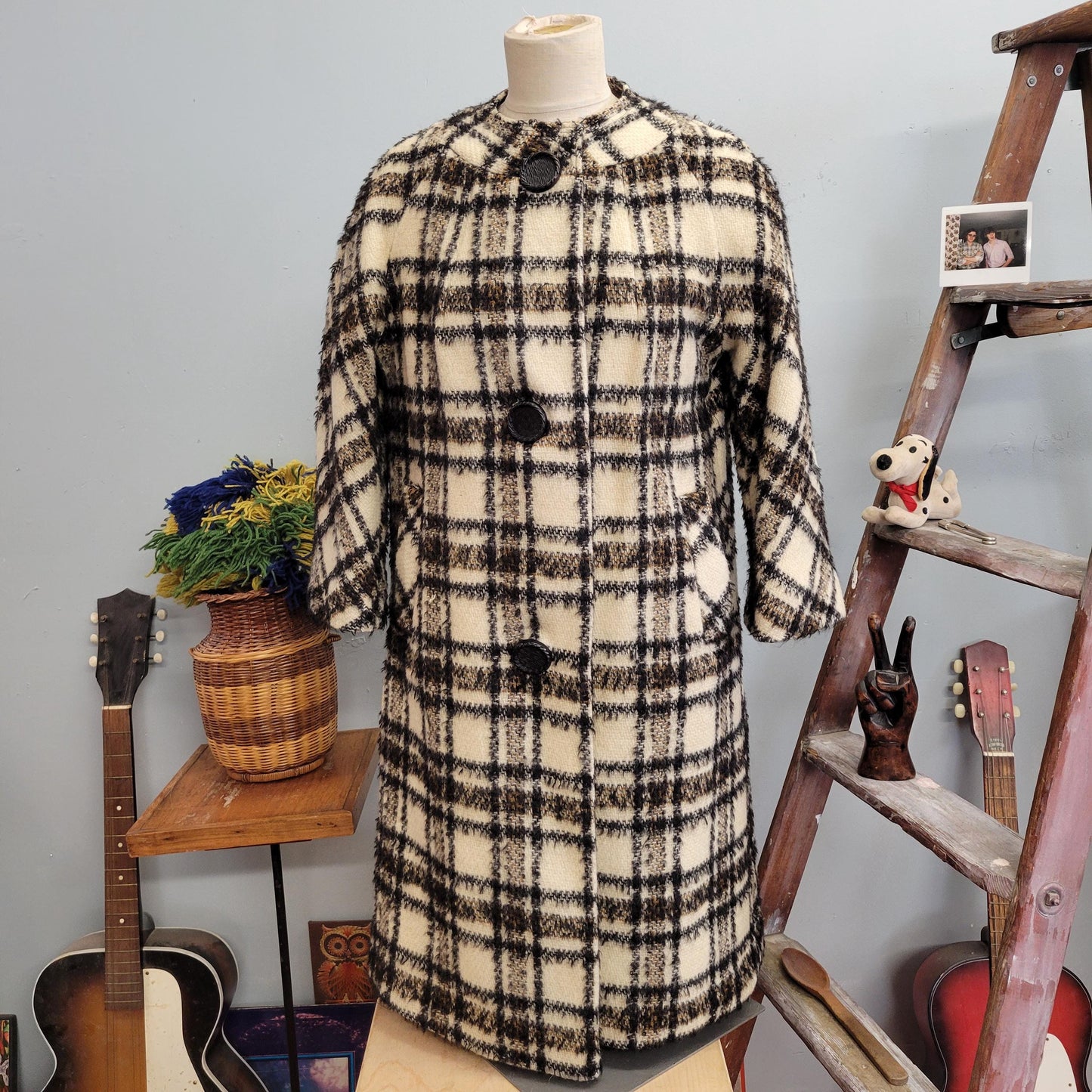 vtg 60s WOOL COAT & SCARF / vintage checkered plaid swing coat womens large shaggy wool preppy mod stylish warm winter fashion fringe shawl