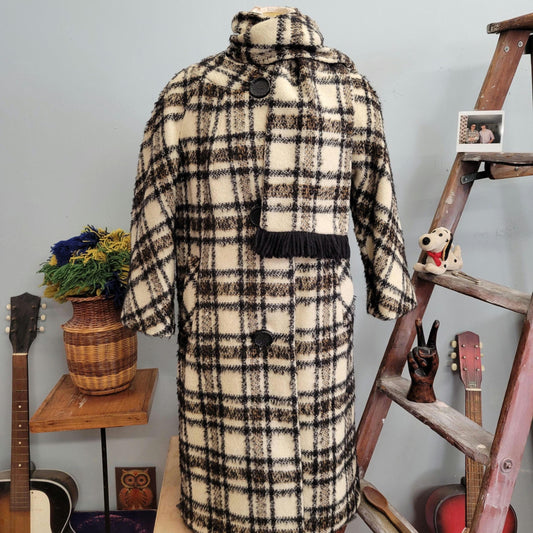 vtg 60s WOOL COAT & SCARF / vintage checkered plaid swing coat womens large shaggy wool preppy mod stylish warm winter fashion fringe shawl